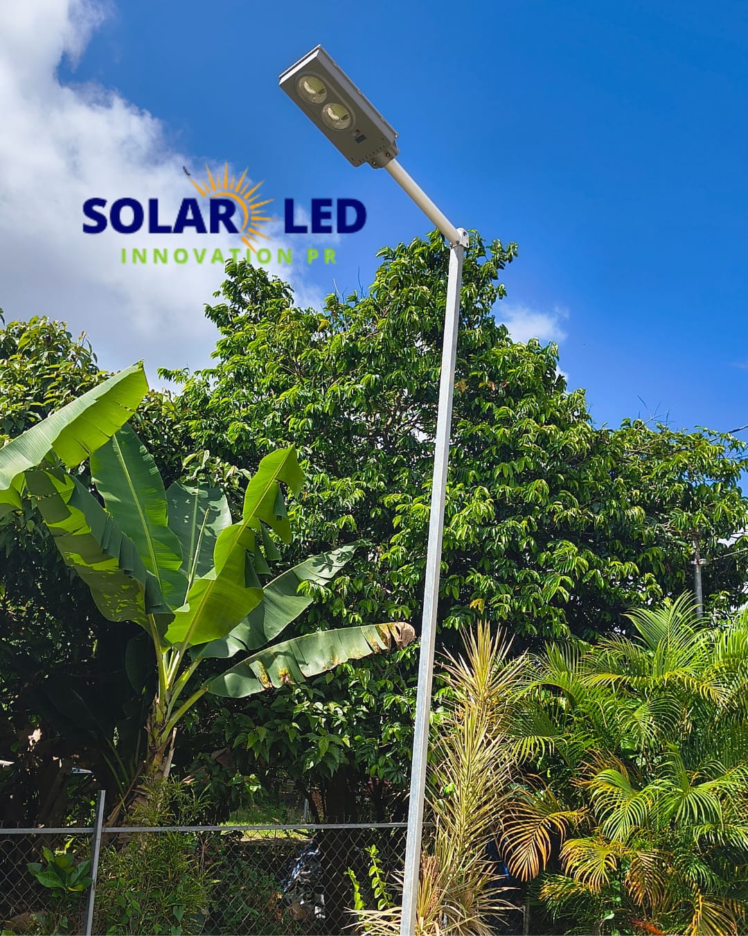 Foco Solar 200 Watts AM-3212