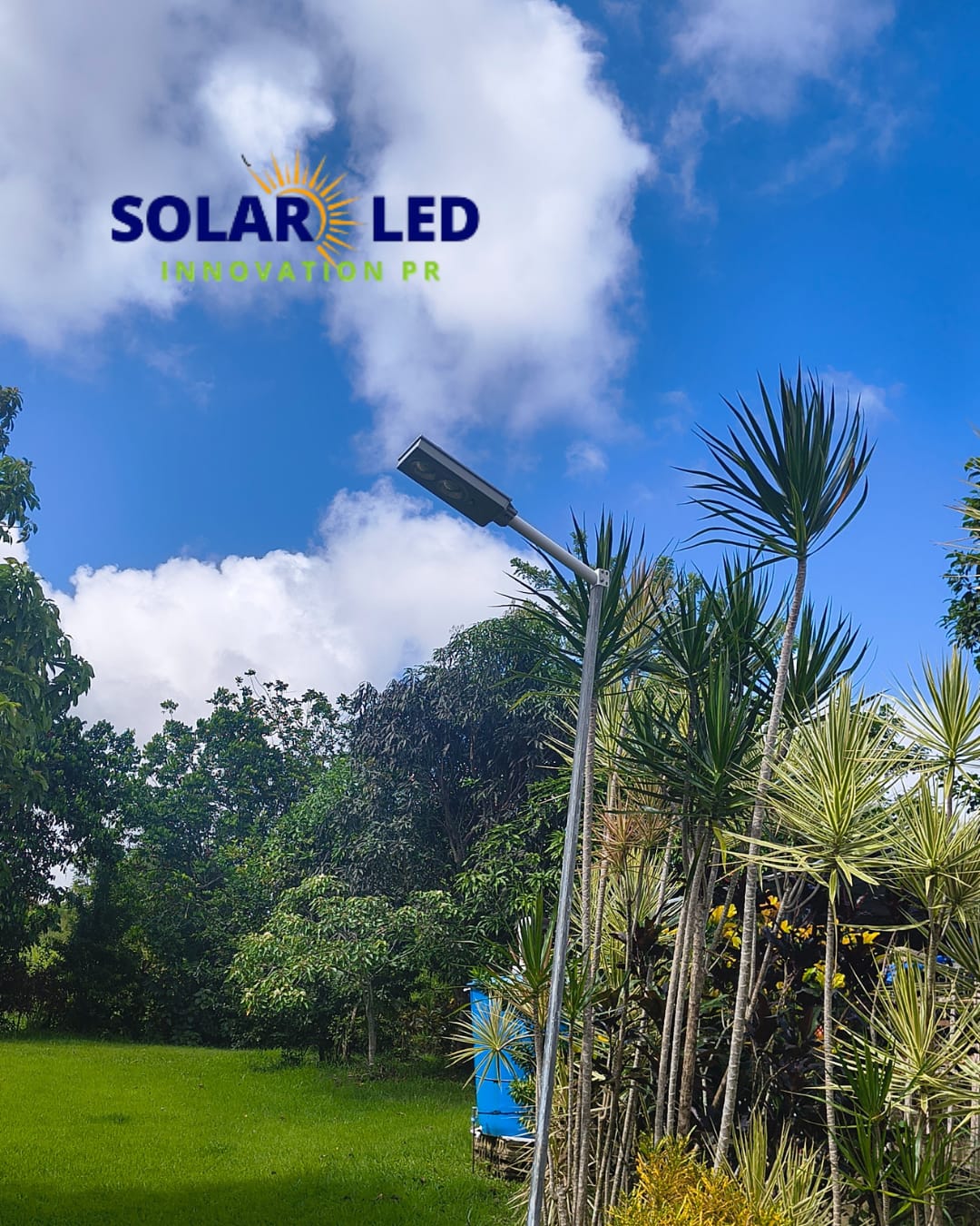 Foco Solar 200 Watts AM-3212
